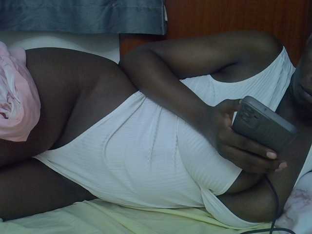 Sexxyboobs2's BongaCams show and profile