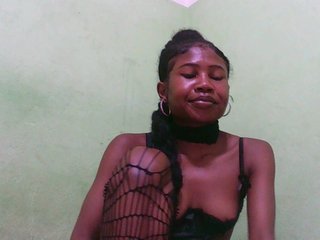 Sylvia6's Live Webcam