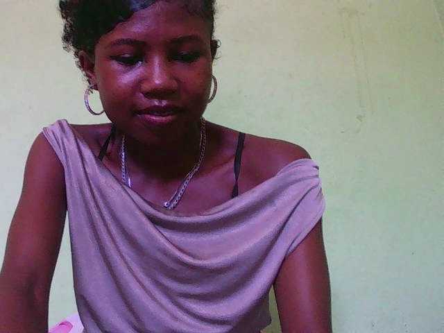 Sylvia6's BongaCams show and profile