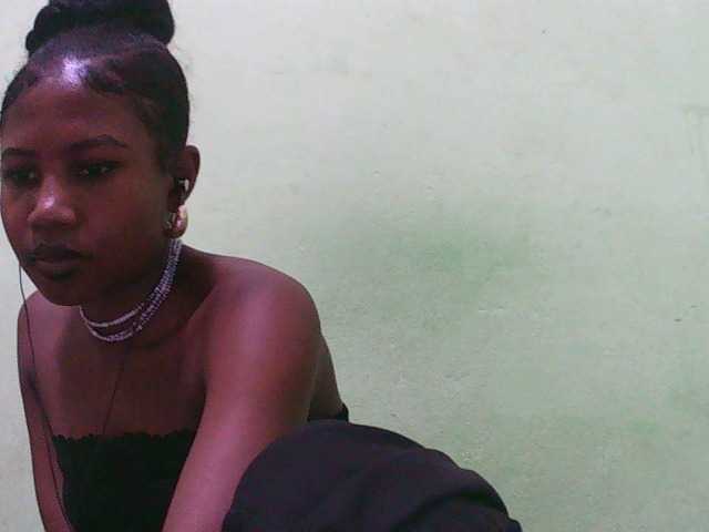 Sylvia6's BongaCams show and profile