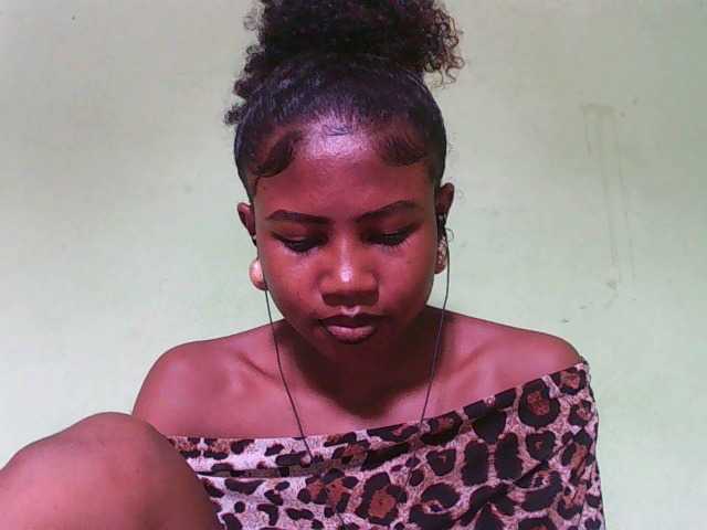 Sylvia6's BongaCams show and profile