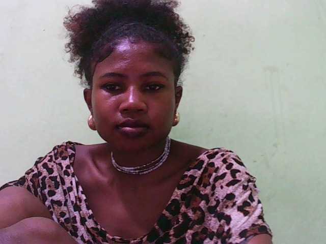 Sylvia6's BongaCams show and profile