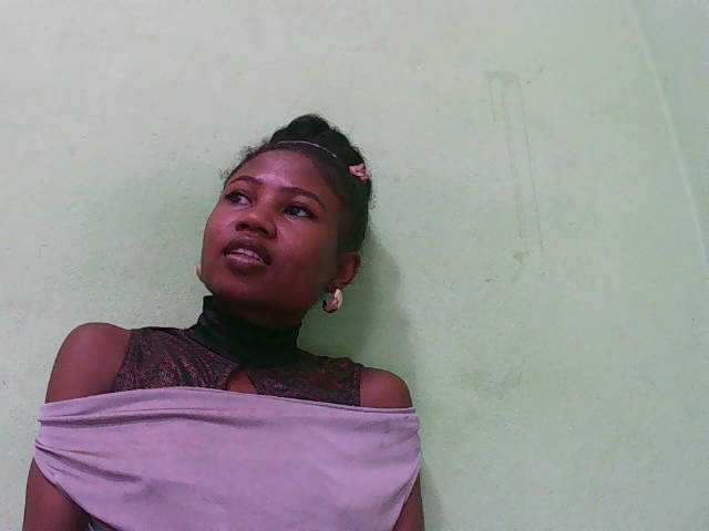 Sylvia6's BongaCams show and profile