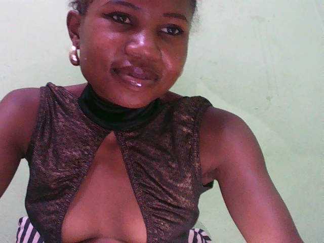 Sylvia6's BongaCams show and profile