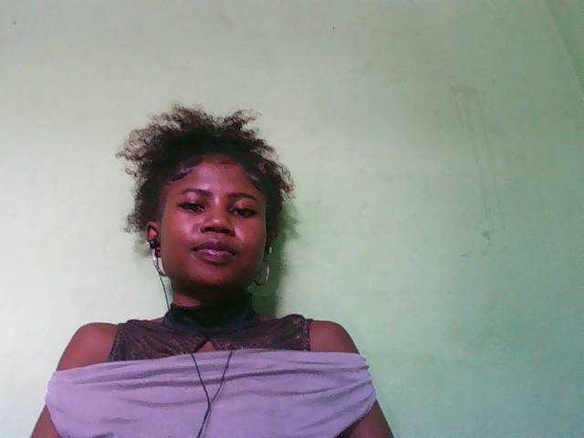 Sylvia6's BongaCams show and profile