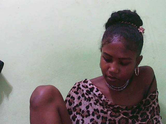 Sylvia6 live cam profile