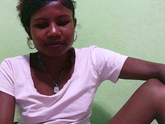 Sylvia6's BongaCams show and profile