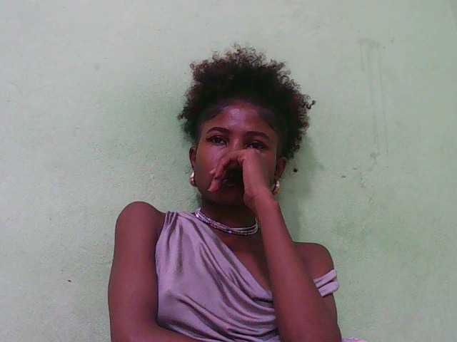 Sylvia6's BongaCams show and profile