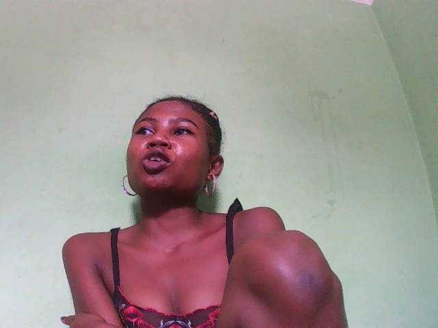 Sylvia6's BongaCams show and profile