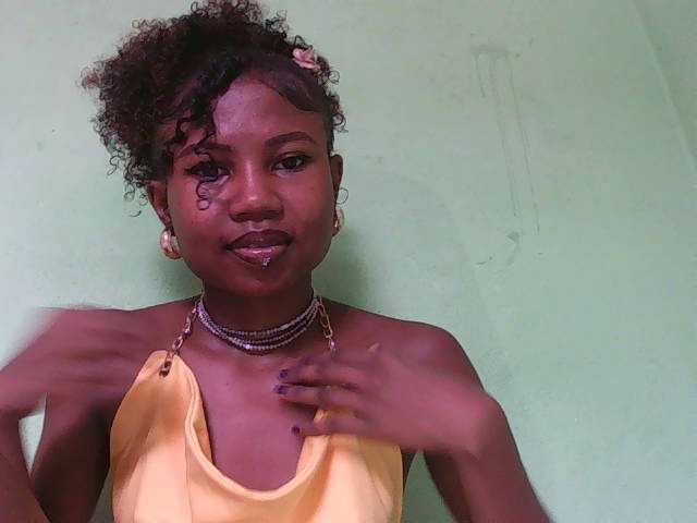 Sylvia6's BongaCams show and profile