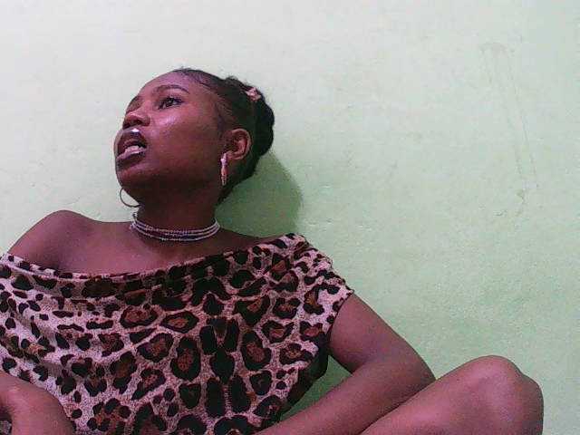 Sylvia6 live cam profile