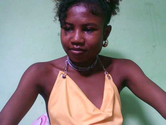 Sylvia6's BongaCams show and profile