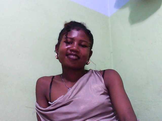 Sylvia6 webcam bongacams model stream image