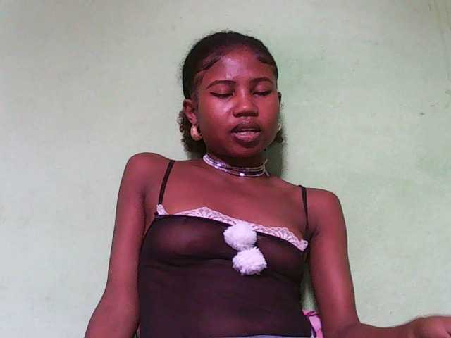 Sylvia6's BongaCams show and profile