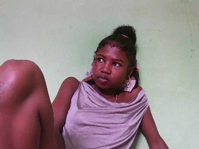 Sylvia6's BongaCams show and profile