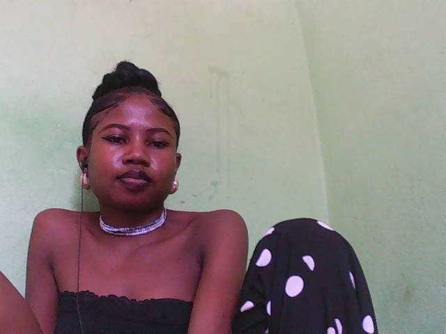 Sylvia6's BongaCams show and profile