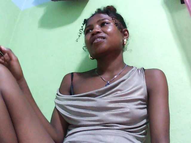 Sylvia6's BongaCams show and profile