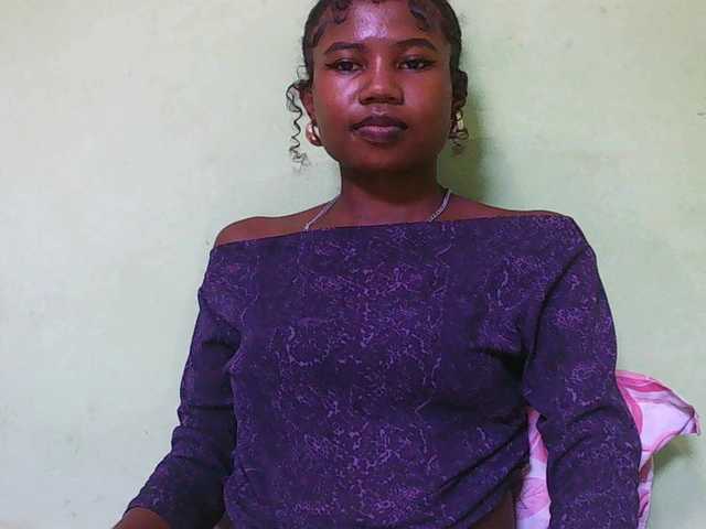 Sylvia6's BongaCams show and profile