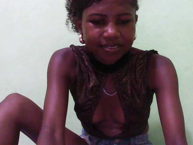 Sylvia6's BongaCams show and profile