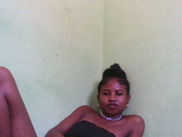 Sylvia6's BongaCams show and profile