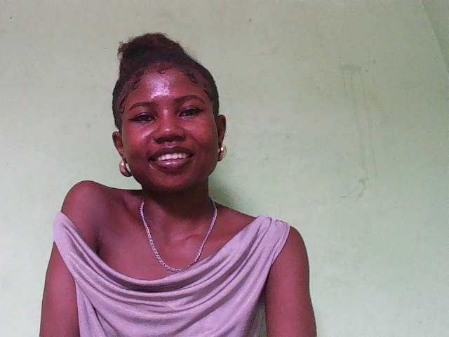 Sylvia6's BongaCams show and profile