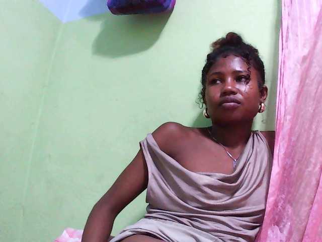 Sylvia6 webcam bongacams model stream image