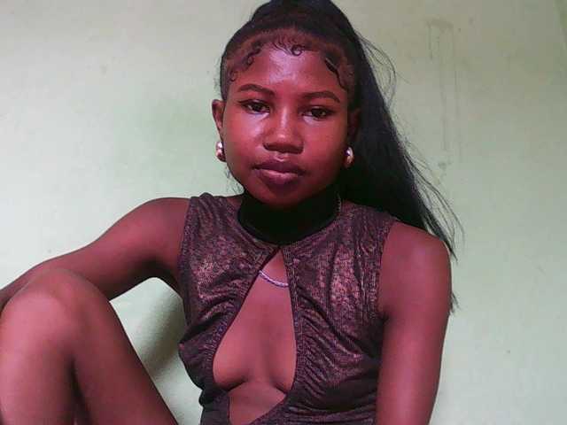 Sylvia6's BongaCams show and profile