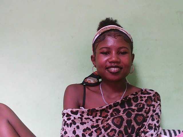 Sylvia6's BongaCams show and profile