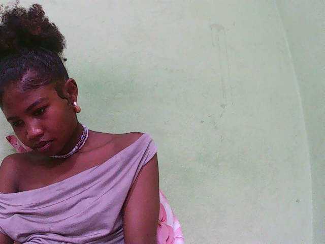 Sylvia6's BongaCams show and profile