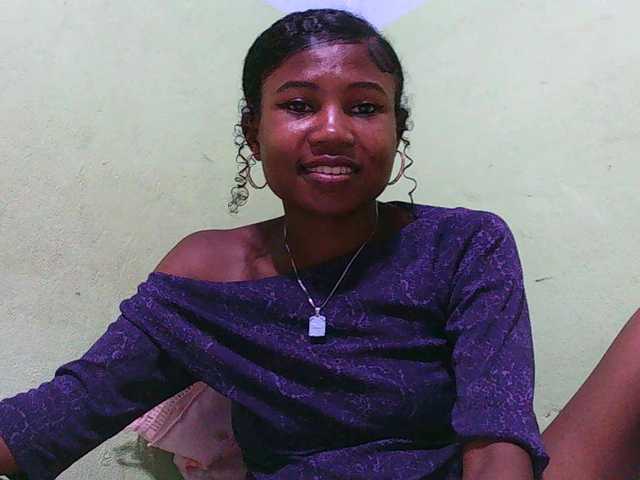 Sylvia6's BongaCams show and profile