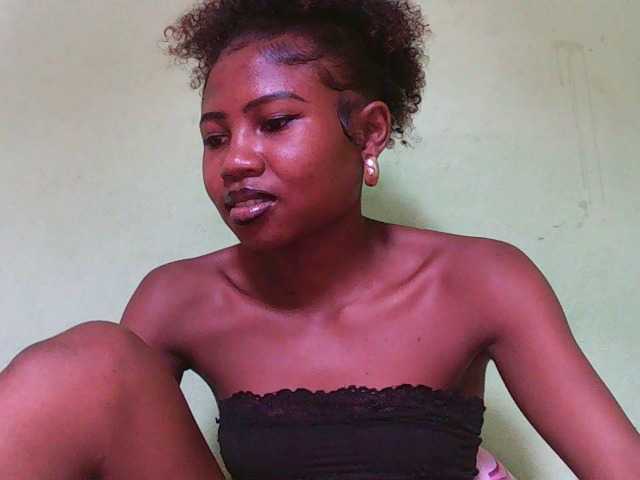 Sylvia6's BongaCams show and profile