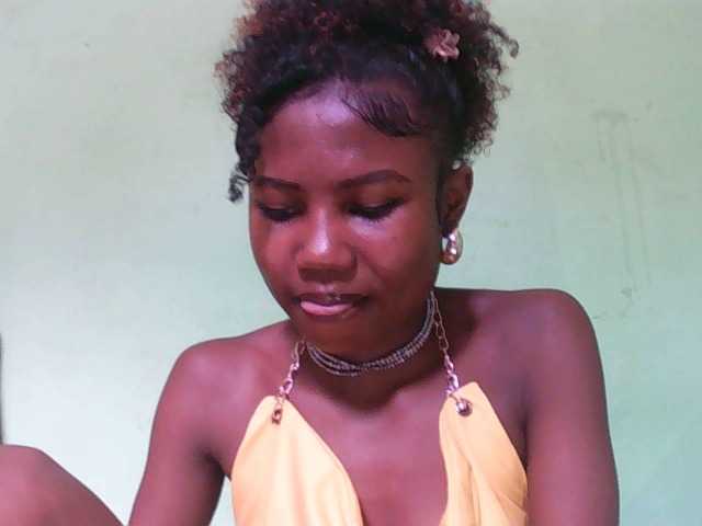 Sylvia6's BongaCams show and profile