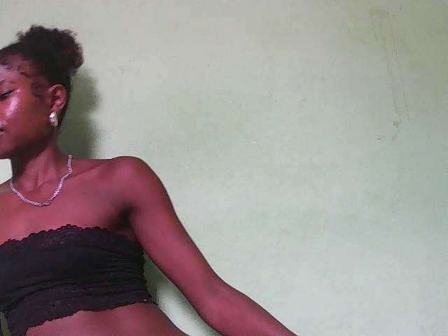 Sylvia6's BongaCams show and profile