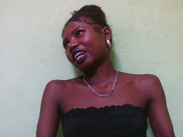 Sylvia6's BongaCams show and profile