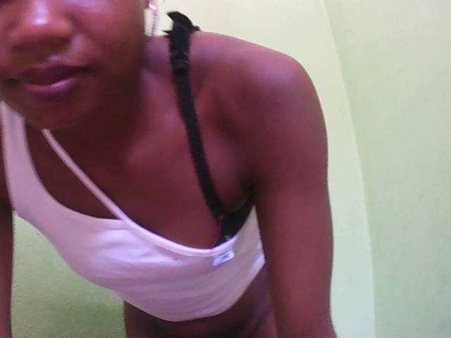 Sylvia6's BongaCams show and profile