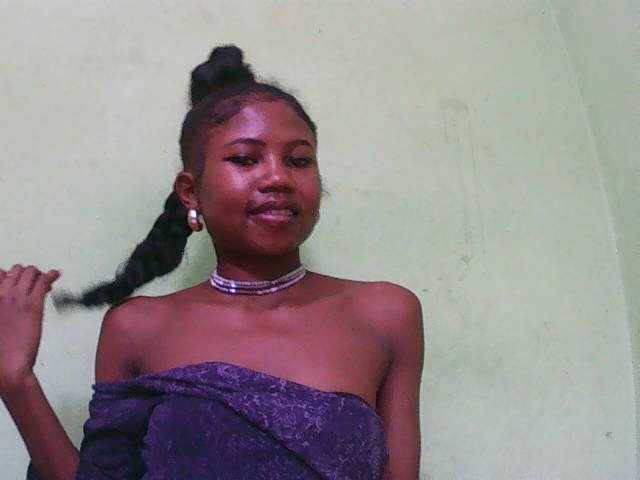 Sylvia6's BongaCams show and profile