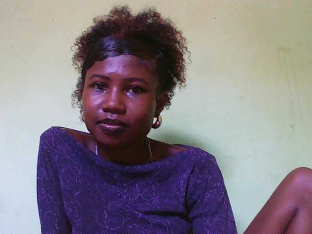 Sylvia6's BongaCams show and profile