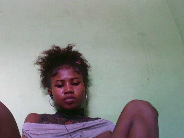 Sylvia6's BongaCams show and profile