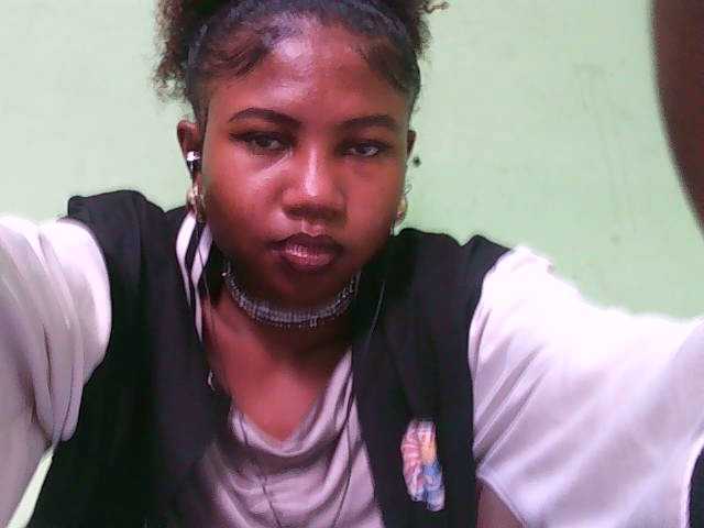 Sylvia6's BongaCams show and profile