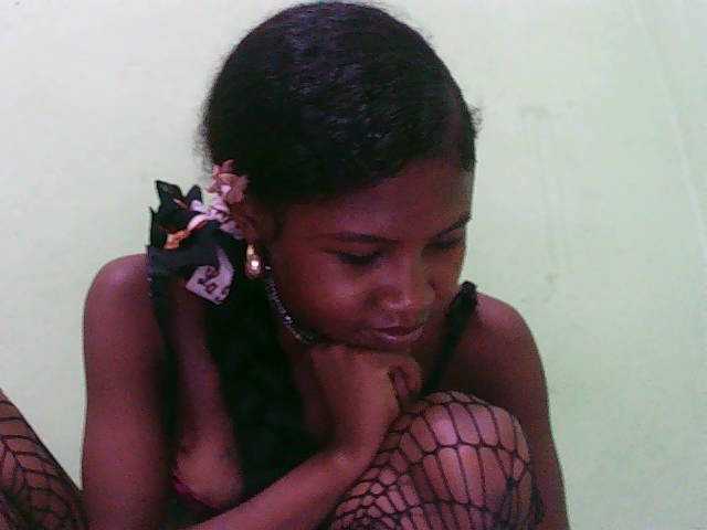 Sylvia6 live cam profile