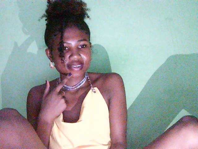 Sylvia6's BongaCams show and profile