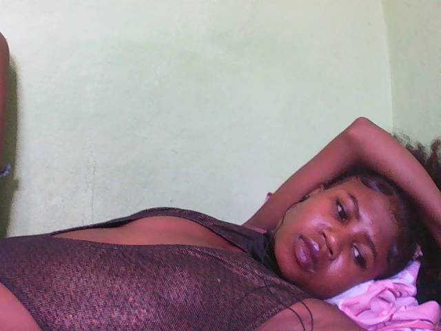 Sylvia6 live cam profile