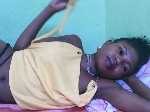 Sylvia6's BongaCams show and profile