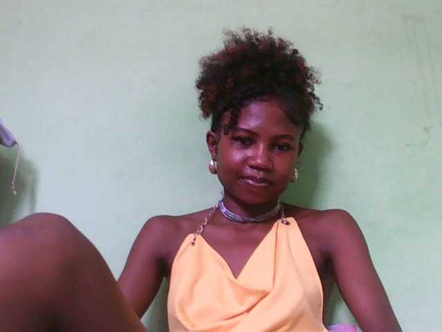 Sylvia6's BongaCams show and profile