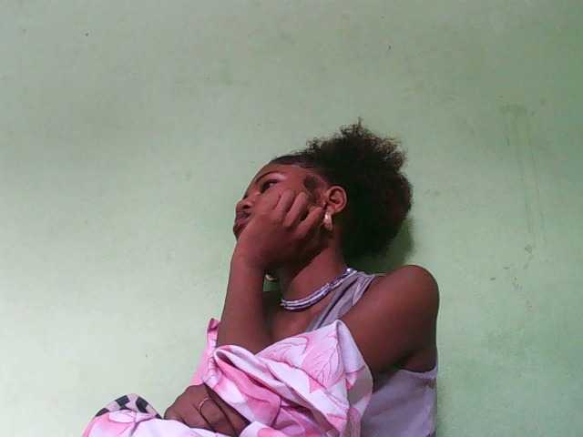 Sylvia6's BongaCams show and profile