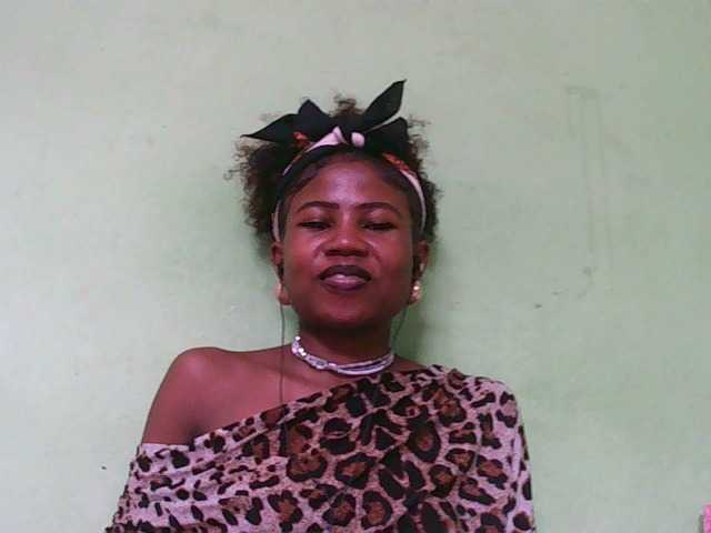 Sylvia6's BongaCams show and profile