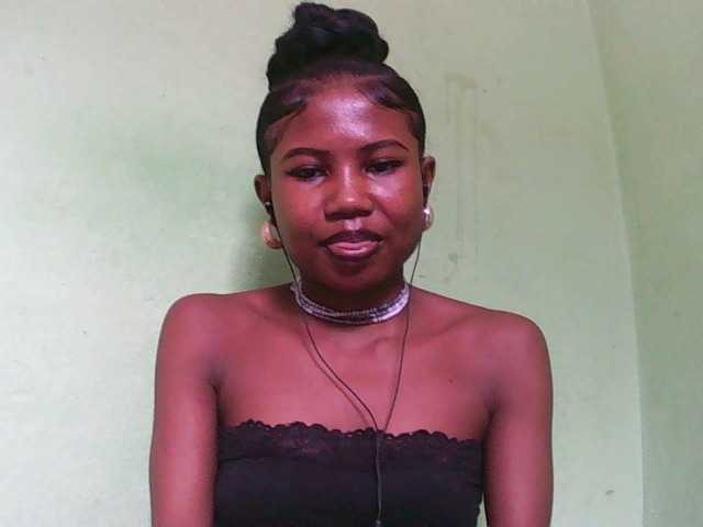 Sylvia6's BongaCams show and profile