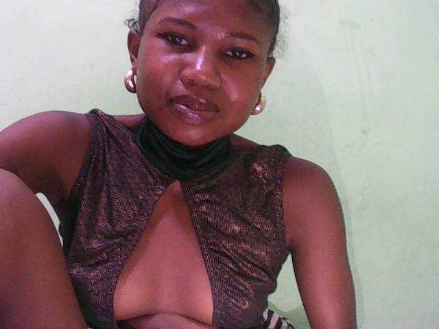 Sylvia6's BongaCams show and profile