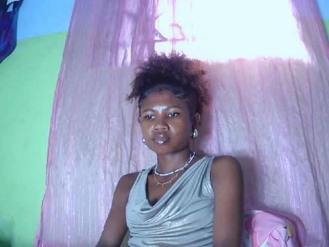 Sylvia6, une amatrice française avec qui discuter et avoir du sexe