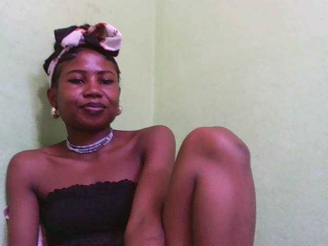 Sylvia6's BongaCams show and profile